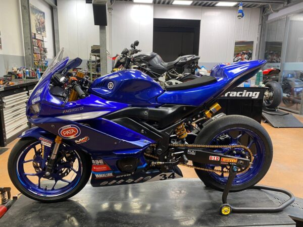 Yamaha R3 trofeo anno 2019